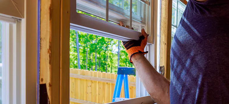 >Bay Window Curtain Rail Track in San Rafael, CA